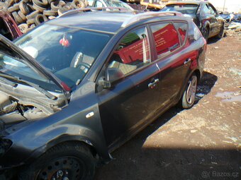 Kia Ceed 1.4 80kW 2009 – prodám díly - 2