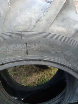 Traktorové pneu 16,9 x 30 - 2