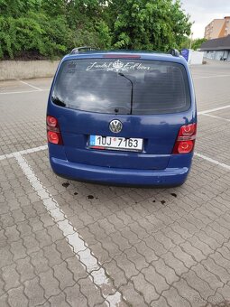 Volkswagen Touran - 2