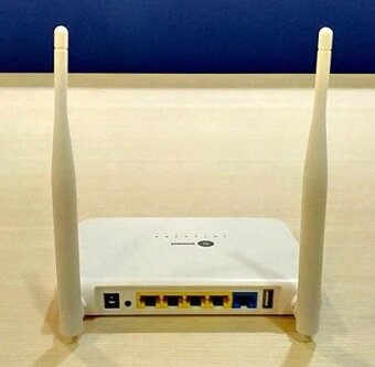 Sada WiFi ROUTER,Extender/REPEATER +Antena. - 2