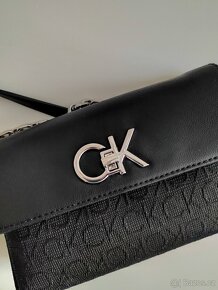 Mini kabelka Calvin Klein - 2