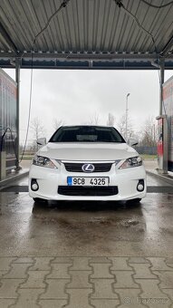 Lexus CT 200h - 2