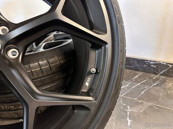Audi RS6 RS7 r22 4K C8 Performance 4K0601025CQ - 2