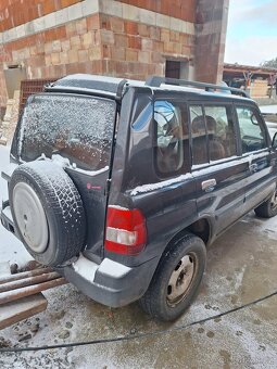 Mitsubishi Pinin - 2
