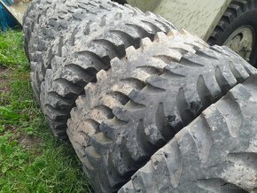 Pneu 8,25-20 - 2