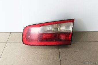 Zadní světla Renault Laguna - 2