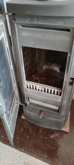 Kvalitní litinová kamna 7-12kw - 2