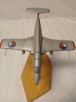 Stare letadlo Aero L-29 Delfín - 2