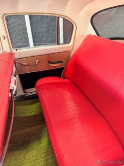 Prodám auto Volga Gaz 21 z roku 1970. Auto je v dobrém stavu - 2
