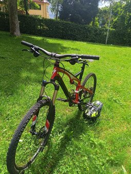 Celoodpružené kolo specialized - 2