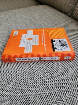 Nová kniha Deník malého poseroutky 9 - Výlet, Jeff Kinney - 2