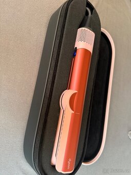Dyson Airstrait - 2