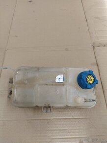 Nádržky na kapaliny Alfa Romeo 147 - 2