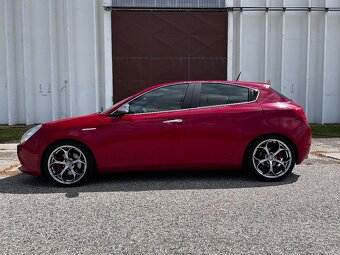 Alfa Romeo Giulietta - 2