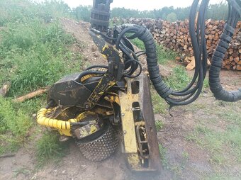 Prodám harvestor 1270b - 2