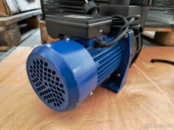 Bazénové čerpadlo 750W - 2