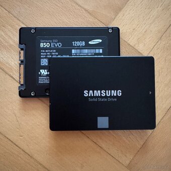 SAMSUNG 850 EVO 120 GB (2,5" SSD) - 2