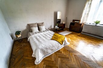 Sovínky, prodej rodinného domu 110 m2 se třemi garážemi - 2