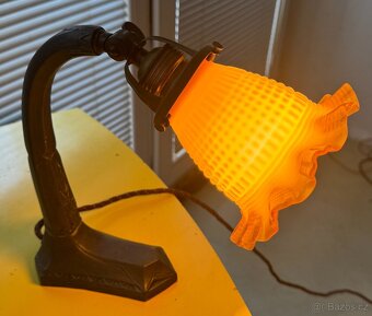 starožitná lampička funkční-více v inzerátu - 2