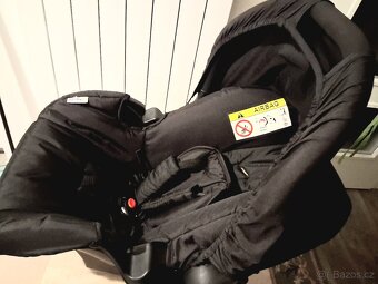 Hluboký kočárek a autosedačka 0-13 kg. - 2