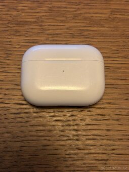 Apple AirPods Pro (1. generace) - 2