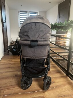 Daruji kočárek s autosedačkou KinderKraft - 2