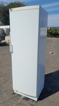 Mrazící skříň Vestfrost CFS 344 ( 311 l objem ) - 2