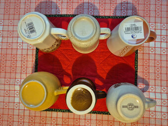 Hrnky z keramiky retro - 2