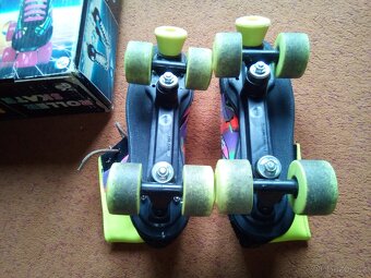 Kolečkové brusle vel. 42-43 - 2