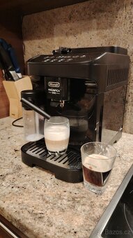 Automatický kávovar, espresso De'Longh Magnifica Evo - 2