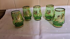 RETRO ŠTAMPRLATA ZELENÁ ZLACENÁ ČIRÁ PANÁKY - 2