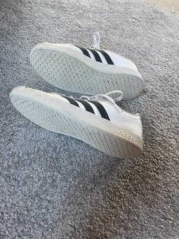 Boty Adidas, vel. 33 - 2