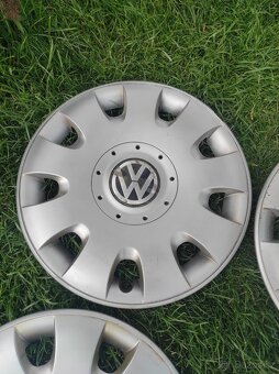Sada 4 kusů poklic Volkswagen (15") - 2
