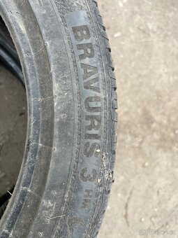 Pneu 215/50 r17 - 2