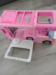 Barbie caravan. - 2