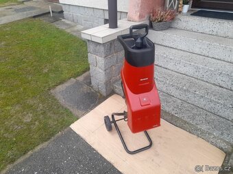 Zahradní drtič Einhell GH-KS 2440 - 2