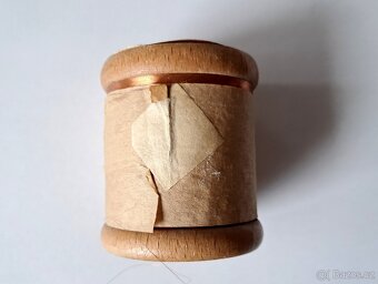 Smaltovaný drát 0,063 mm na dřevěné cívce - 2