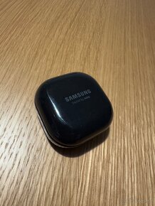 Sluchátka Samsung Galaxy Buds Live - 2