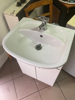 Umyvadlo 50cm se skříňkou - 2