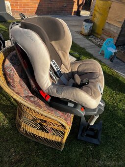 Britax Römer autosedačka SAFEFIX + ISOFIX 9-18 kg - 2