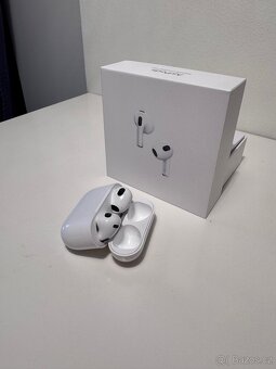 Apple AirPods 3 - super stav - 2