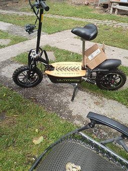 Elektrická koloběžka Ultimate CSB 2000 W - 2