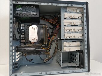 PC / levný herní počítač / i7 / RX 570 - 2