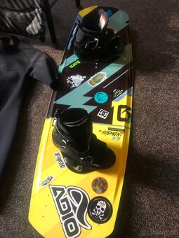 Wakeboard + vybaveni - 2