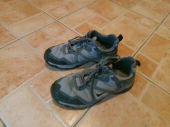 Sportovní obuv zn. Nike, vel. 40 - 2