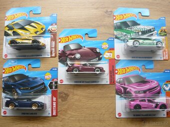 AUTÍČKA HOT WHEELS - 2