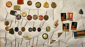 Staré odznaky ČKD - 65 kusů. - 2