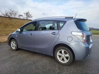 Toyota Verso 1.8i benzín, 108 kW, r. v. 2011 - 2