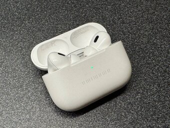 Apple AirPods Pro (2. generace, Lightning) – kompletní balen - 2