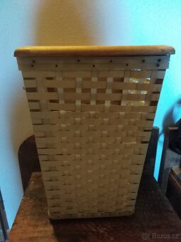 Retro odpadkový koš. - 2